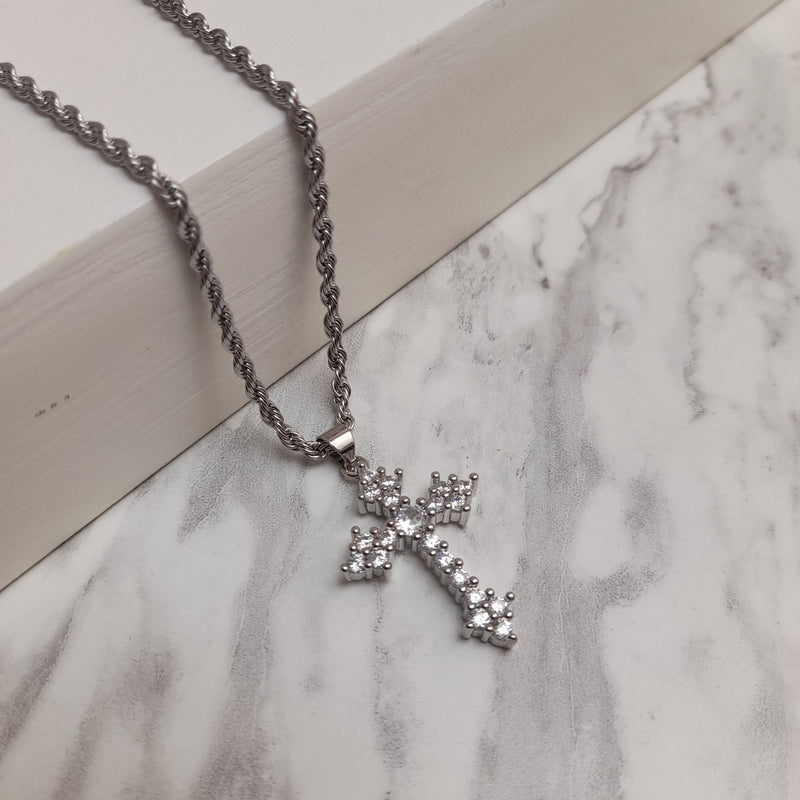 Torsal chain with silver cross